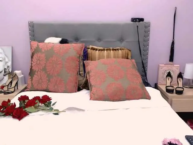 Live sex webcam photo for CameronStars #270961910
