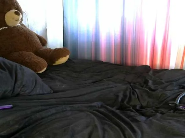 Live sex webcam photo for LilithDemon66 #270953499