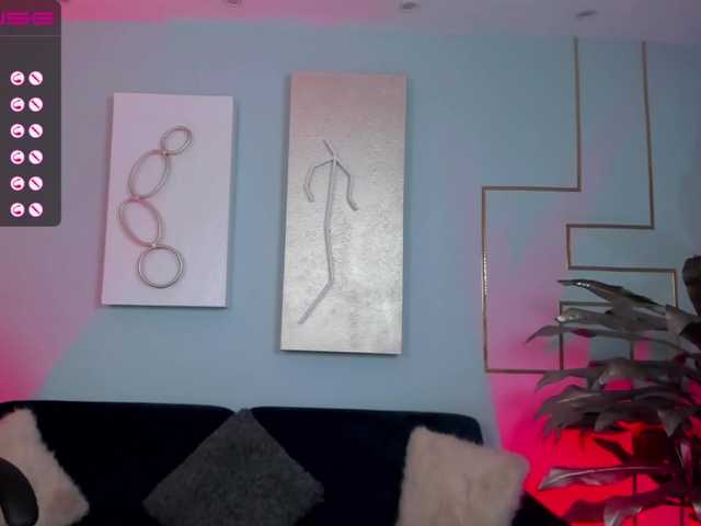 Live sex webcam photo for JennaOlson #270953449