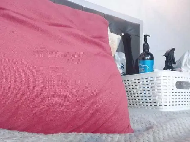 Live sex webcam photo for Sara-Sullivan #270948366