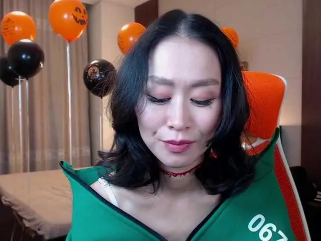 Live sex webcam photo for LiuSeon #270961737