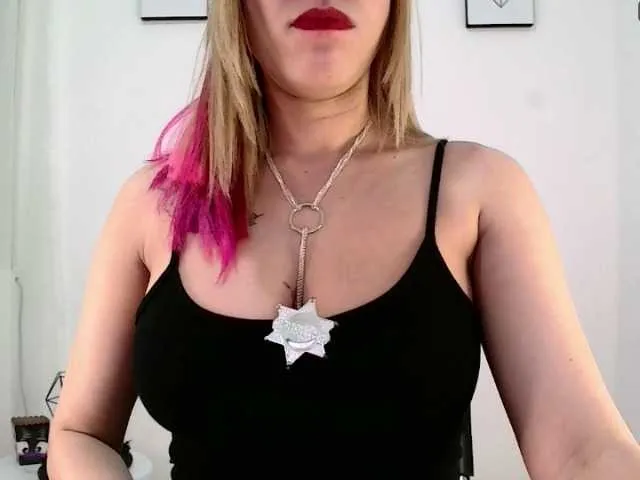 Live sex webcam photo for sukinaughty- #270954080