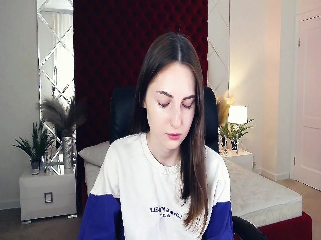 Live sex webcam photo for JekkieMoon #270954516