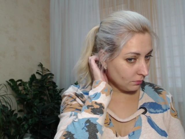 Live sex webcam photo for Mariskakiska #270956541