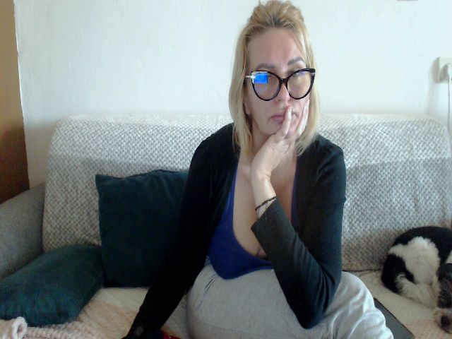 Live sex webcam photo for Stephycute #270956225