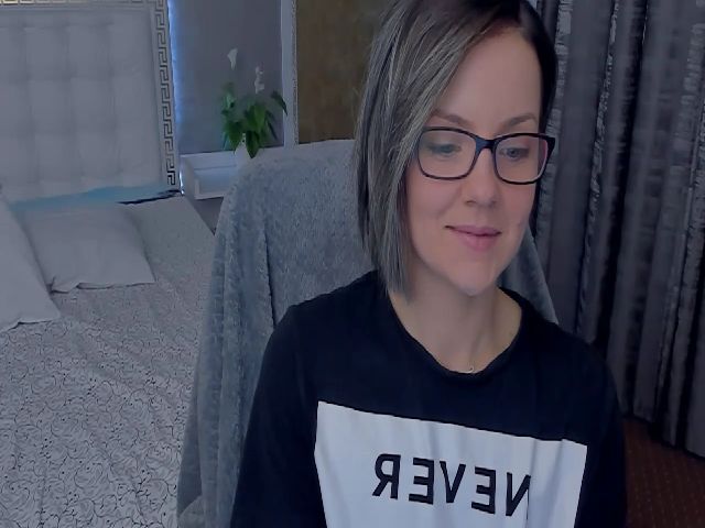 Live sex webcam photo for TiffanyRioxxx #270965771