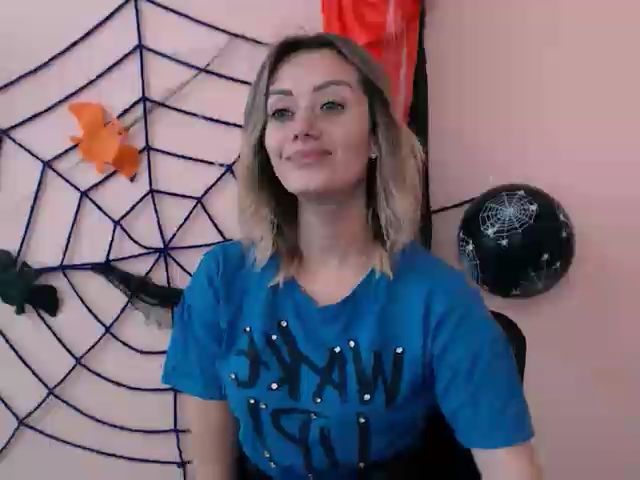 Live sex webcam photo for AlexaSweett_ #270954901