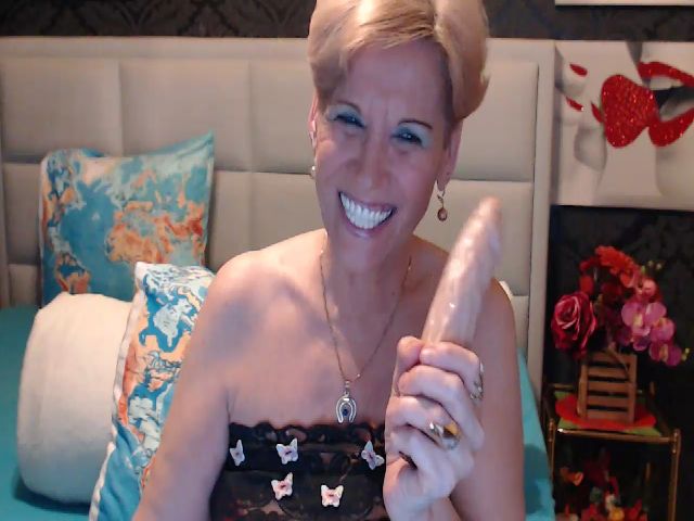 Live sex webcam photo for HAPPYGRANNY #270956276