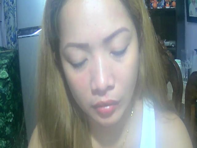 Live sex webcam photo for Annie_19 #270956493