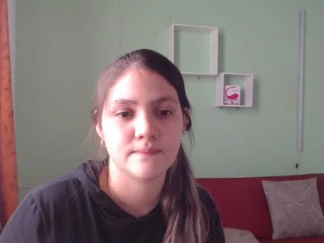 Live sex webcam photo for hanna-queen21 #270961748