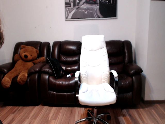 Live sex webcam photo for AlexisLuvv #270965161