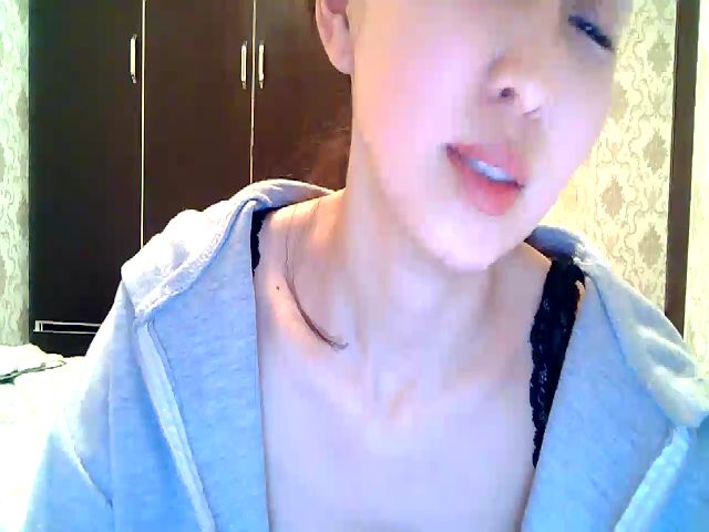 Live sex webcam photo for MissMolly____ #270964964