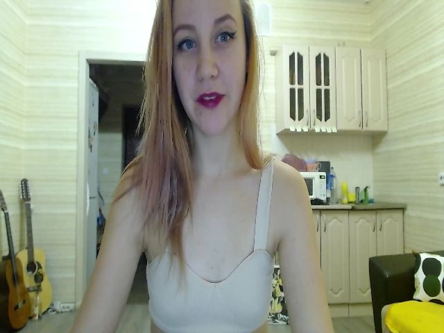 Live sex webcam photo for KitnisEverdin #270950701
