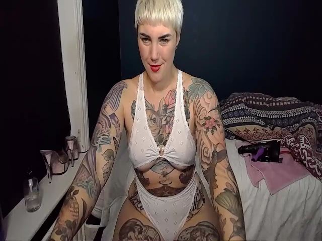 Live sex webcam photo for MissCharliex #270960314