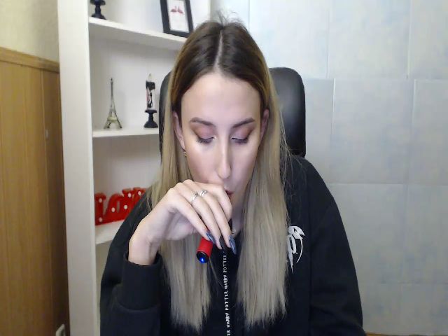 Live sex webcam photo for ModestBlonde #270959270