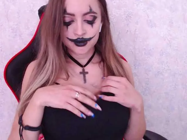 Live sex webcam photo for EtsuLun #270953869