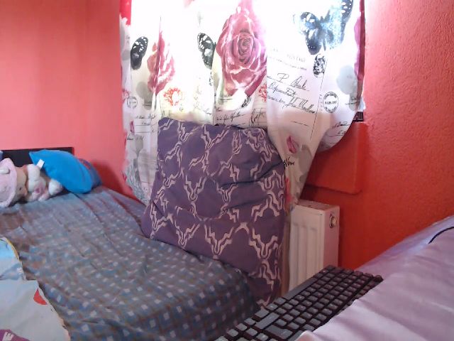 Live sex webcam photo for HOT_JULLYXXX #270955030