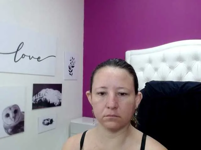 Live sex webcam photo for Afroditahass #270957868