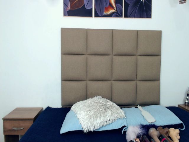 Live sex webcam photo for Johana_Romero #270950231