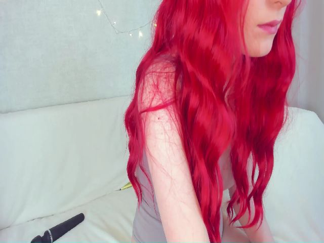 Live sex webcam photo for RachelReddy #270952230