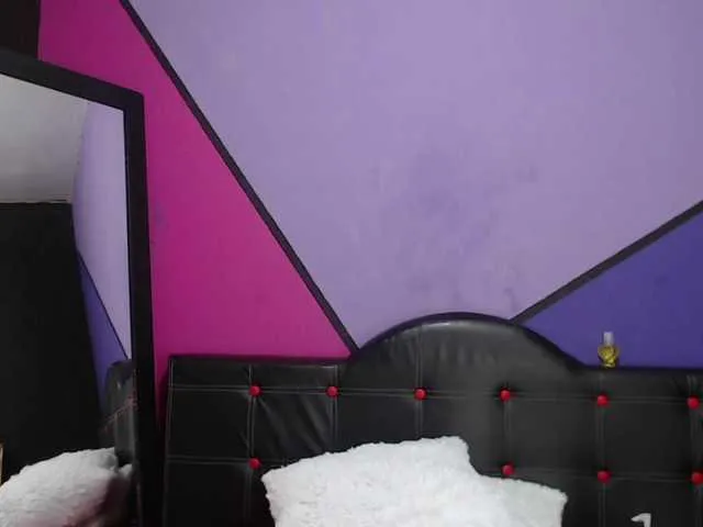 Live sex webcam photo for scottie26 #270957168