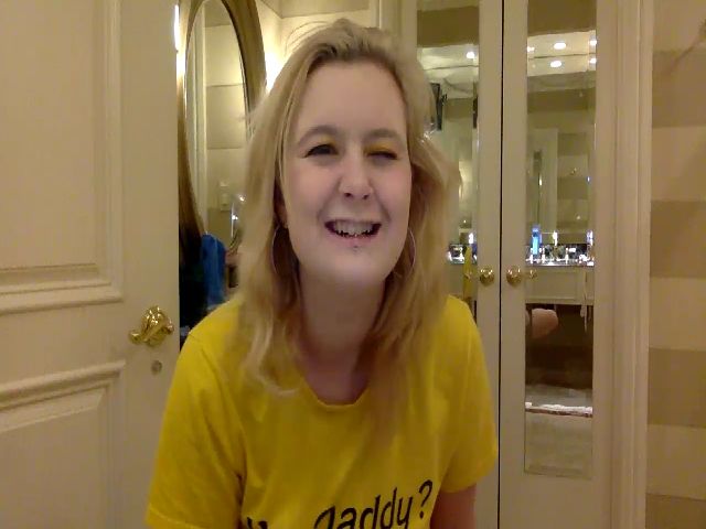 Live sex webcam photo for Avery_Doll #270960562