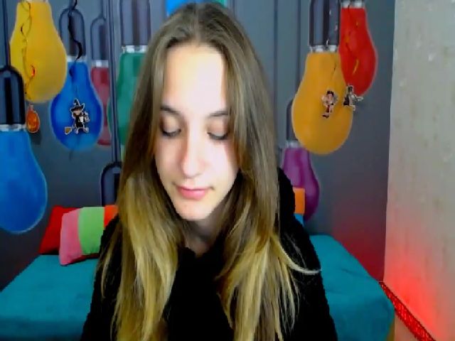 Live sex webcam photo for Tessa_Hot #270950688