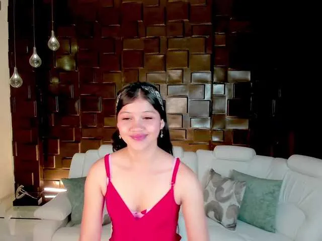 Live sex webcam photo for MandyWolf #270957420