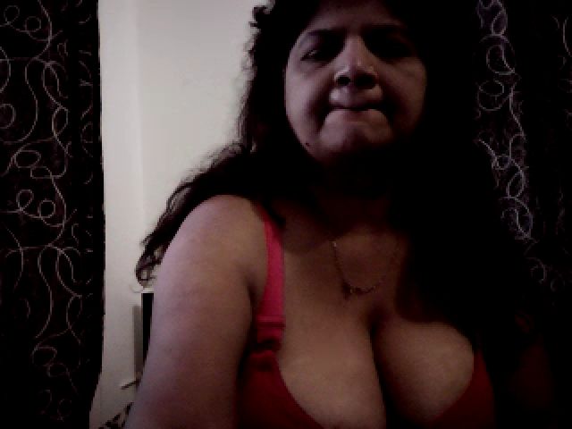 Live sex webcam photo for Indianbarbie3 #270959604