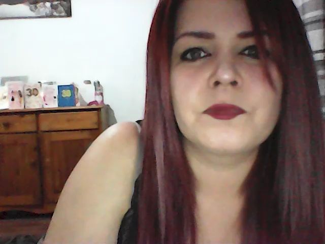 Live sex webcam photo for chloe1995 #270965918