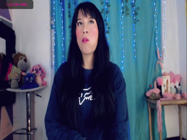 Live sex webcam photo for lauren_saray #270950749