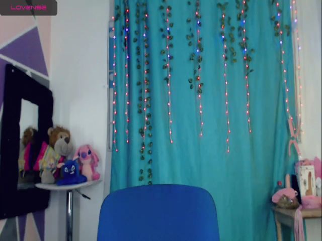 Live sex webcam photo for lauren_saray #270955043