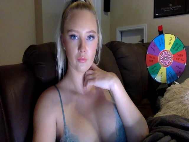 Live sex webcam photo for Paisleyporter #270951528