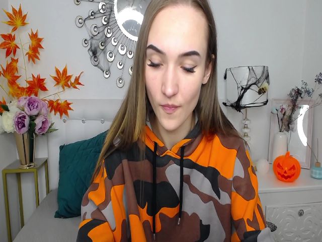 Live sex webcam photo for Your_Mystery_ #270949855