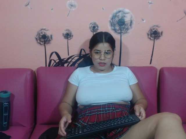 Live sex webcam photo for liahanson #270949484