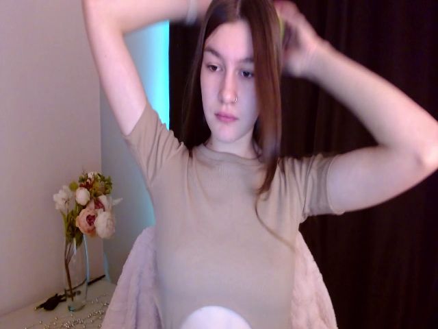 Live sex webcam photo for Angel_Kira_ #270959355