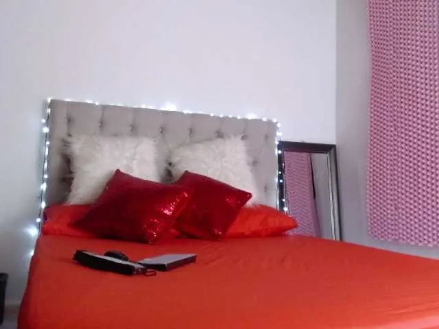 Live sex webcam photo for ESMESEX20 #270949209