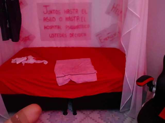 Live sex webcam photo for StefanyMilf #270971773