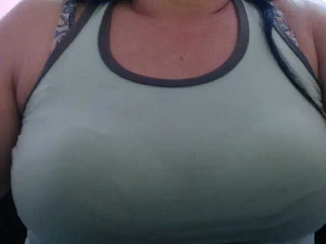 Live sex webcam photo for luzzyhot #270980676