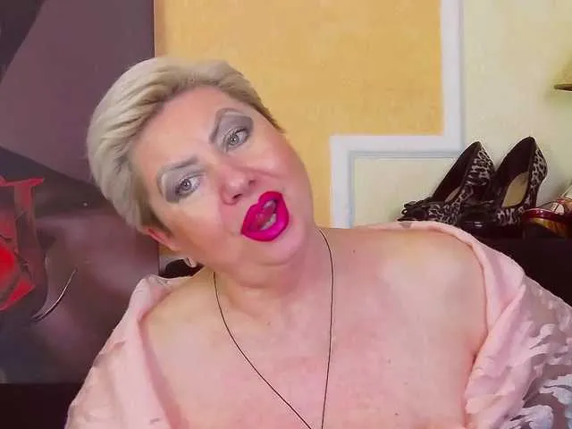 Live sex webcam photo for PoshLadyx #270971641