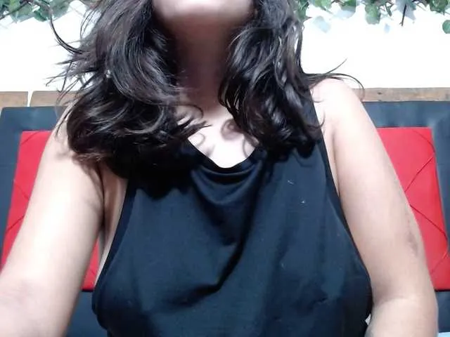 Live sex webcam photo for saranolimits #270972260