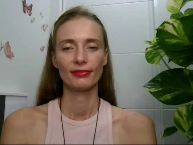 Live sex webcam photo for CelesteKissab #270981234