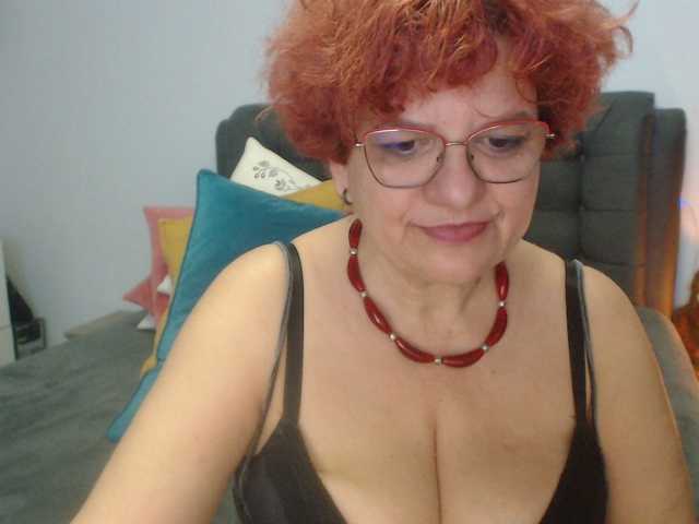 Live sex webcam photo for maggiemilff68 #270971895