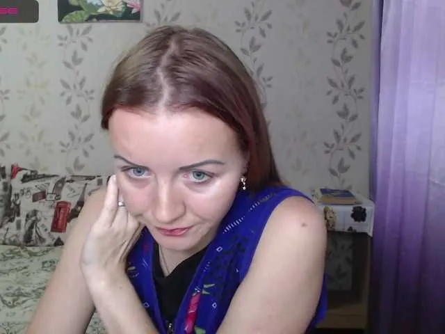 Live sex webcam photo for Alenushka888 #270972500