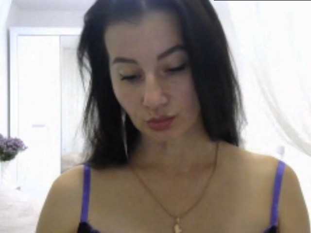 Live sex webcam photo for MilfNinna69 #270968032