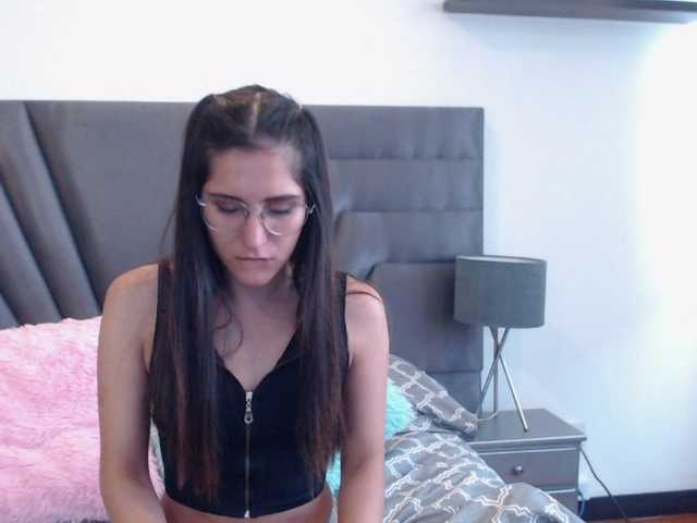 Live sex webcam photo for majo-20 #270975980