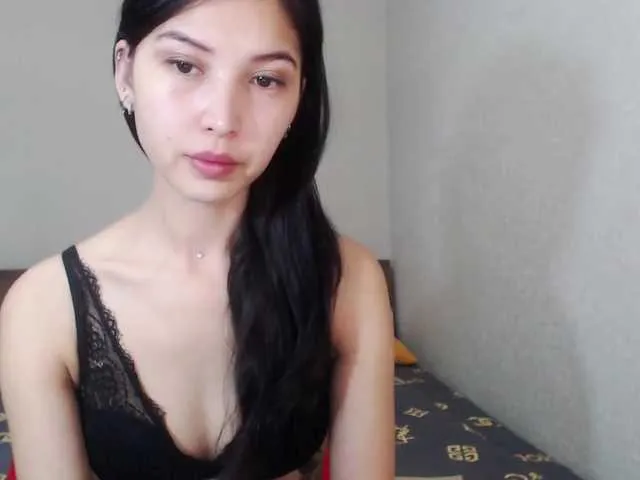 Live sex webcam photo for ShowMGO #270967056