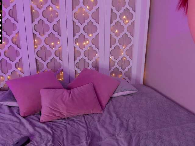 Live sex webcam photo for zoe-wils #270972253