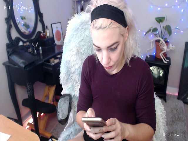 Live sex webcam photo for Alic3Wolf #270976855