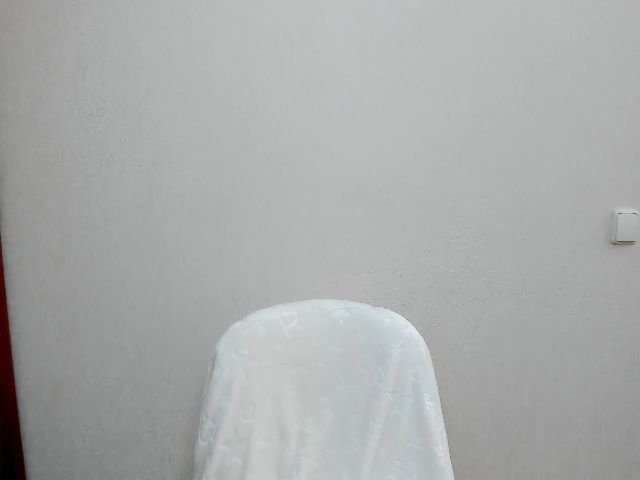 Live sex webcam photo for SarahSmiths #270976011
